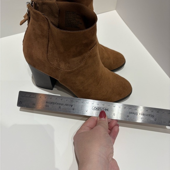 Women’s Brown Suede Ankle Boots – Block Heel – Size US 7 - Picture 8 of 9